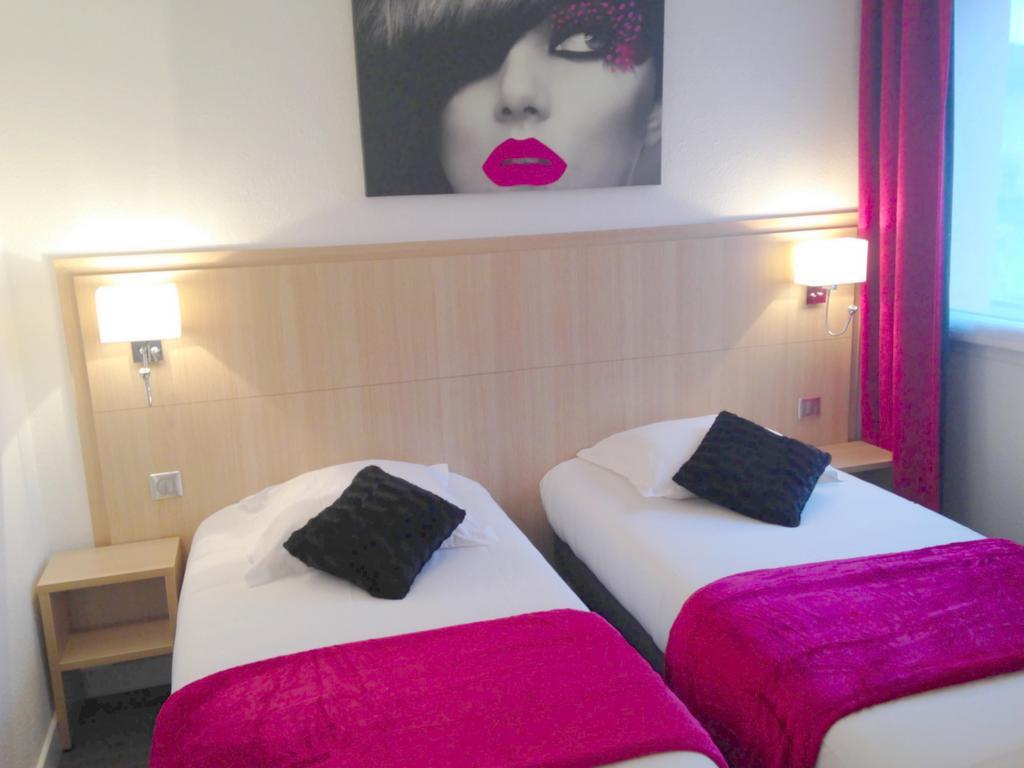 Hotel Restaurant L'Evidence Neufchateau Ruang foto