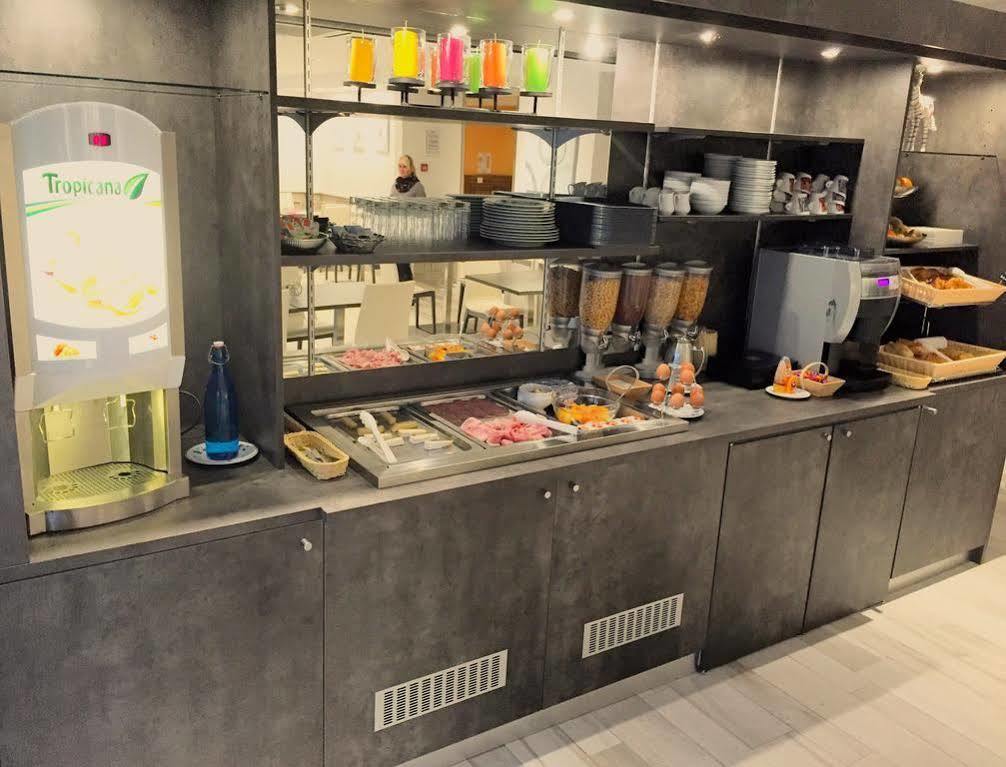 Hotel Restaurant L'Evidence Neufchateau Bagian luar foto